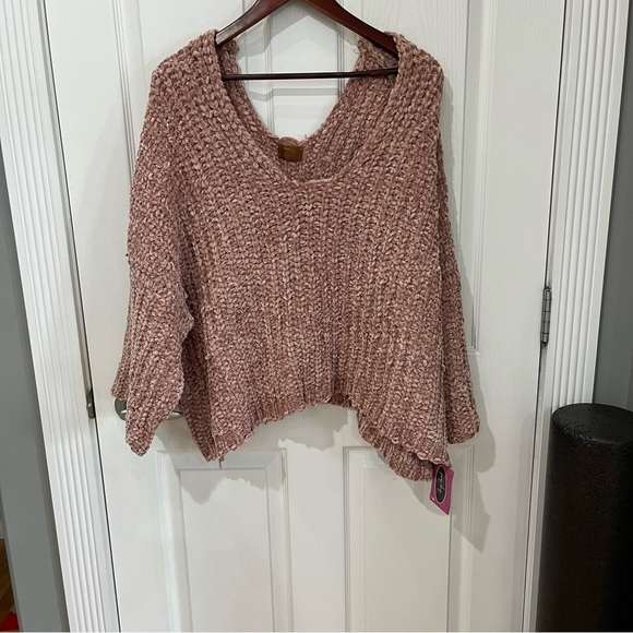 Pol oversize rose color knit sweater size medium - Picture 6 of 9